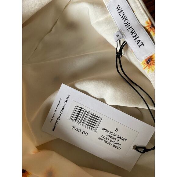 WeWoreWhat Revolve Sunflower Print Mini Slip Skirt NWT - Picture 3 of 4